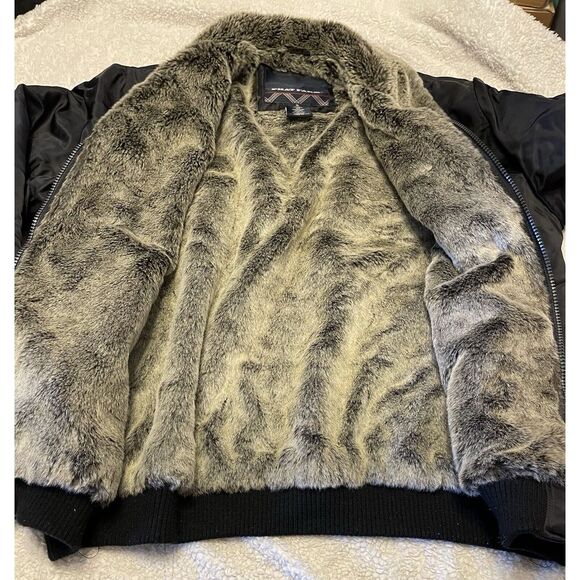 Men's‎ Phat Farm XL Black Jacket With Fur Lining Nylon Comber Jacket - Picture 9 of 14